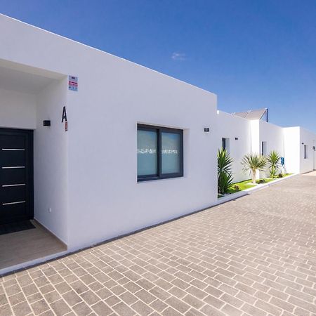 Sea Breeze Villas Lapa And Claca Playa Blanca  Eksteriør billede