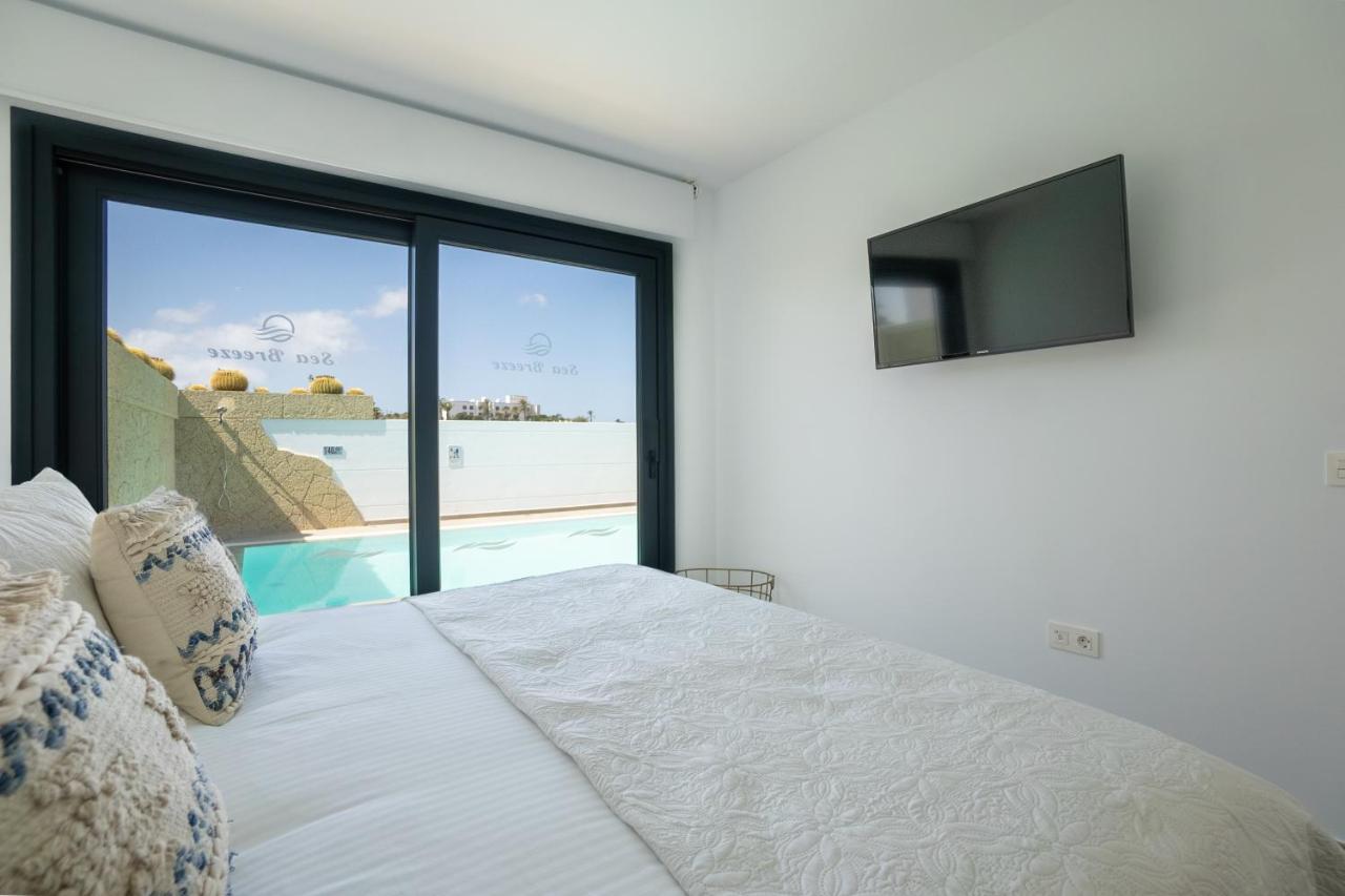 Sea Breeze Villas Lapa And Claca Playa Blanca  Eksteriør billede