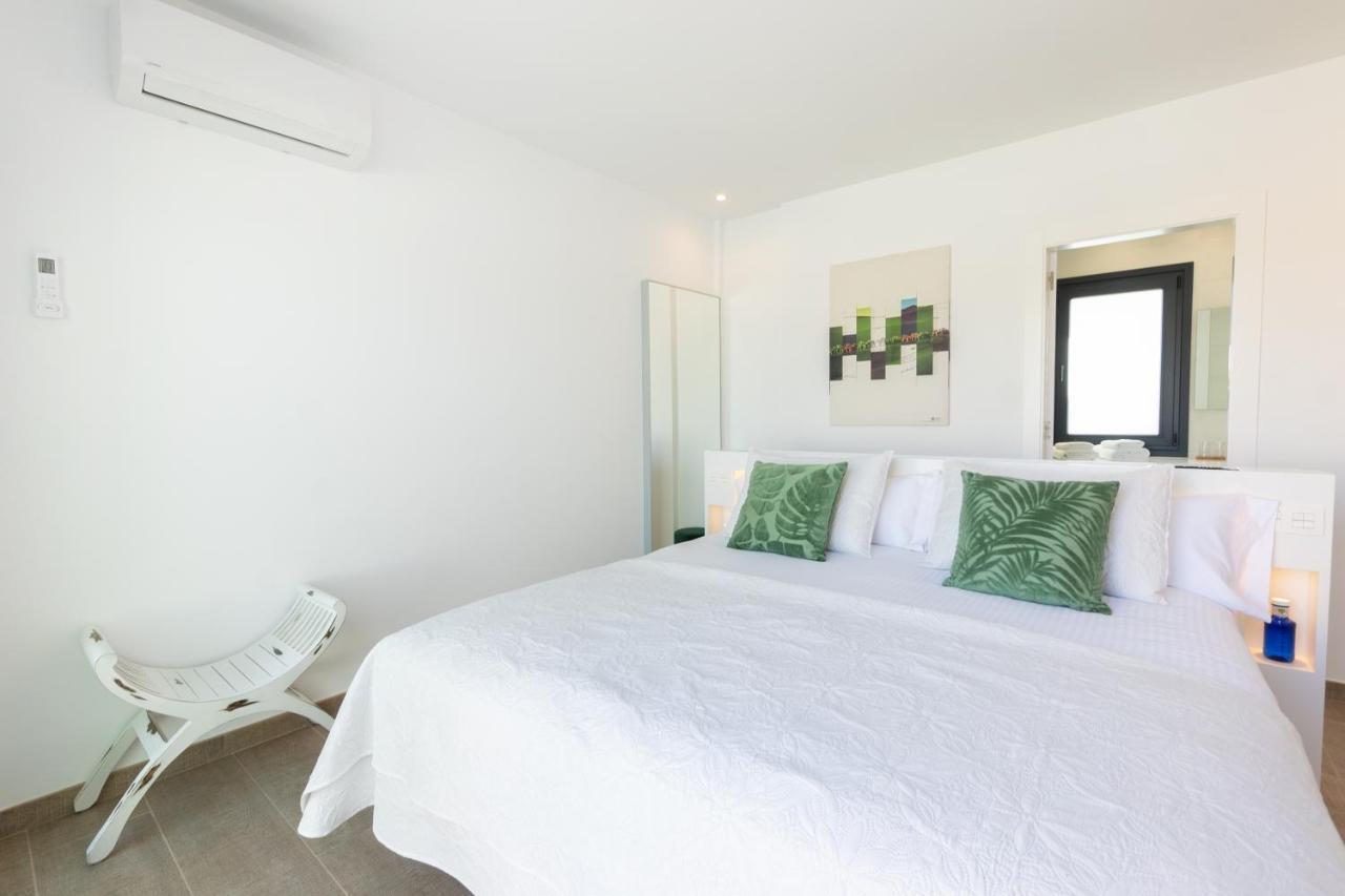 Sea Breeze Villas Lapa And Claca Playa Blanca  Eksteriør billede